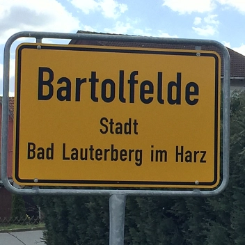 Ortsschild Bartolfelde.jpg Ortsschild Bartolfelde © Stadt Bad Lauterberg im Harz