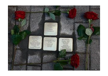 Stolpersteine Familie Pelz Stolpersteine Familie Pelz © Stadt Bad Lauterberg im Harz